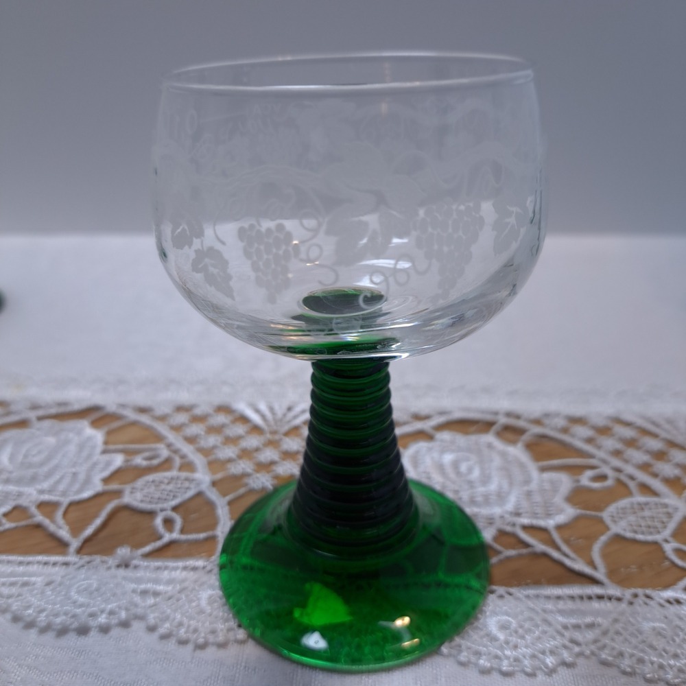 Vintage Roemer Wine Glass Set 6 Green Beehive Stem Etched Grape Excellent